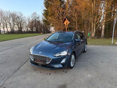 Gebraucht Ford Focus Titanium 120 PS (88 kW) 2020 Blau Kombi