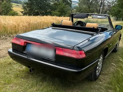 Gebraucht Alfa Romeo Spider 120 PS (88 kW) 1990 Schwarz Cabrio