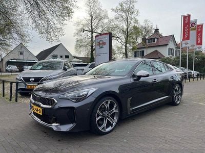 Second-hand Kia Stinger GT-Line 256 CP (188 kW) 2018 Gri Hatchback