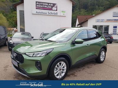 Neu Ford Kuga Titanium 150 PS (110 kW) 2025 Bursting green SUV