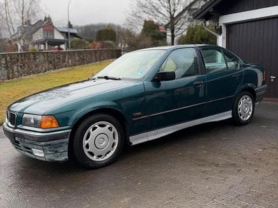 Usado BMW 316 1995 Verde Sedan