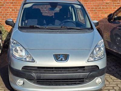 Gebraucht Peugeot 1007 73 PS (53 kW) 2006 Silber Van / Kleinbus