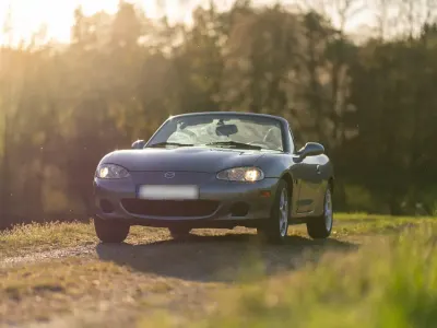 Usata Mazda MX5 110 CV (80 kW) 2002 Grigio Cabrio
