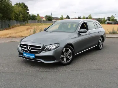 Gebraucht Mercedes E200 184 PS (135 kW) 2019 Selenitgrau Kombi