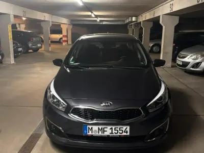 Gebraucht Kia Ceed 99 PS (72 kW) 2018 Schwarz Kleinwagen