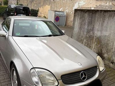Gebraucht Mercedes SLK200 163 PS (119 kW) 2003 Silber Cabrio