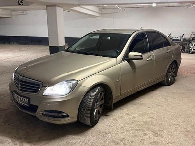 Gebraucht Mercedes C180 Elegance 156 PS (114 kW) 2012 Beige Limousine