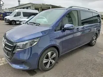 Gebraucht Mercedes V300 Style 237 PS (174 kW) 2025 Blau Van / Kleinbus