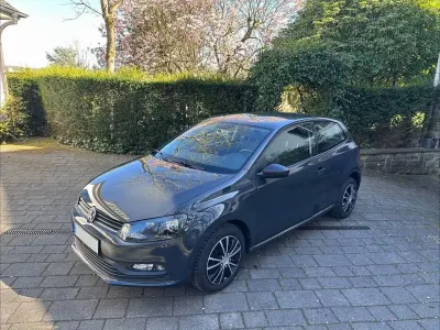 Gebraucht VW Polo Trendline 60 PS (44 kW) 2017 Grau Kleinwagen
