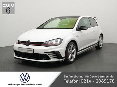 Gebraucht VW Golf VII GTI Clubsport 265 PS (194 kW) 2016 Schwarz / oryxweiss perlmutteffekt (metallic) Limousine