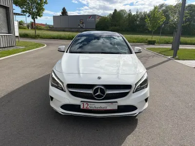 Gebraucht Mercedes CLA200 Shooting Brake 156 PS (114 kW) 2018 Weiß Kombi