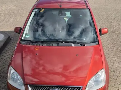 Używany Ford C-MAX Ghia 116 KM (85 kW) 2006 Minivan