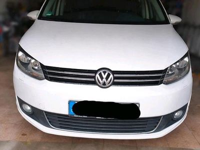 Gebraucht VW Touran Match 140 PS (102 kW) 2012 Weiß Van / Kleinbus