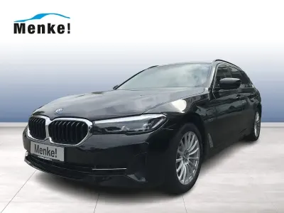 Gebraucht BMW 530e Sport Line 292 PS (214 kW) 2022 Schwarz Kombi