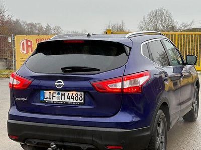 Gebraucht Nissan Qashqai 360º 116 PS (85 kW) 2015 Blau SUV