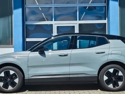 Gebraucht Volvo EX30 Plus 200 kW (272 PS) 2024 Grau SUV