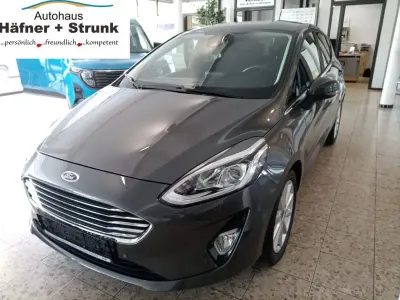 Używany Ford Fiesta Titanium 101 KM (74 kW) 2018 Szary Hatchback