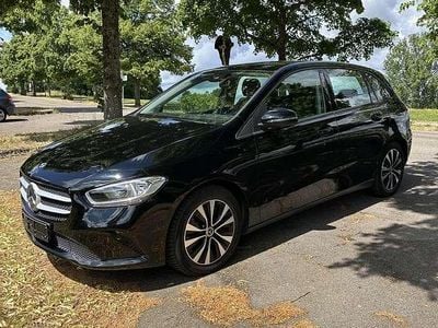 Gebraucht Mercedes B250e 160 PS (117 kW) 2022 Schwarz Van / Kleinbus