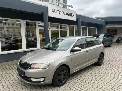 Używany Skoda Rapid 105 KM (77 kW) 2014 Beżowy Hatchback