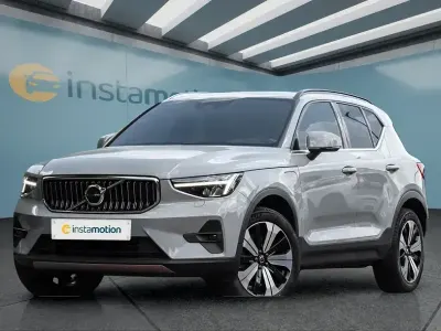 Gebraucht Volvo XC40 209 PS (153 kW) 2023 Grau SUV