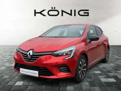 Gebraucht Renault Clio V Techno 91 PS (66 kW) 2023 Rot Limousine