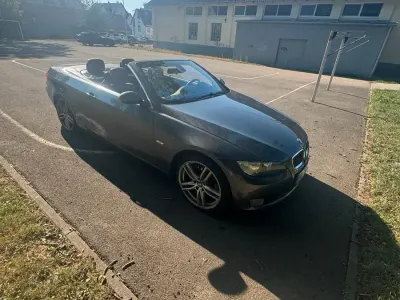 Gebraucht BMW 330 250 PS (183 kW) 2008 Grau Cabrio