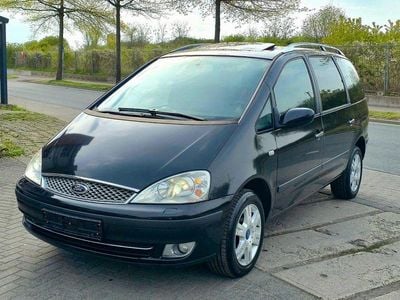Begagnad Ford Galaxy Ghia 150 HK (110 kW) 2005 Svart Minibuss
