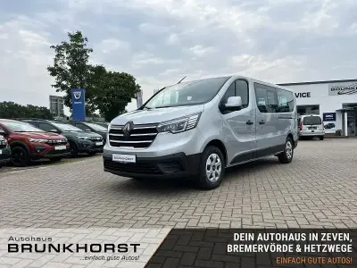 Nouvelle Renault Trafic Equilibre 150 ch (110 kW) 2025 Gris Monospace