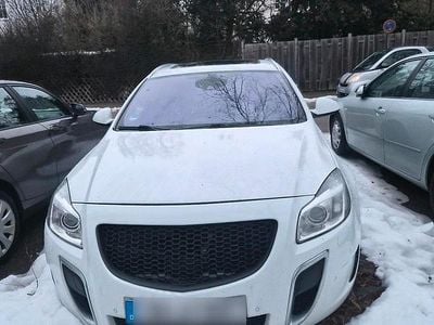 Weiß Gebraucht 2013 Opel Insignia OPC Kombi | 6.000 € (Fairer Preis)