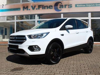 Gebraucht Ford Kuga Trend 120 PS (88 kW) 2019 Weiß SUV