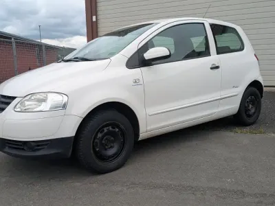 Gebraucht VW Fox 55 PS (40 kW) 2008 Weiß Kleinwagen