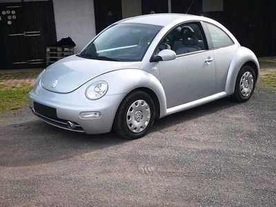Gebraucht VW New Beetle 75 PS (55 kW) 2001 Silber Kleinwagen