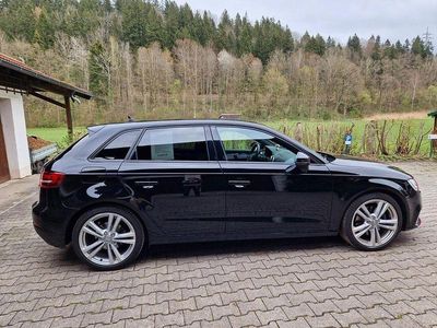 Gebraucht Audi A3 Sport 184 PS (135 kW) 2020 Schwarz Limousine
