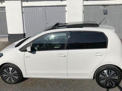 Second-hand VW up! 75 CP (55 kW) 2017 Alb Hatchback