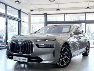 Gebraucht BMW 740 286 PS (210 kW) 2022 Grau Limousine