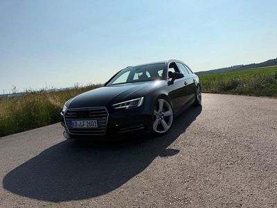 Gebraucht 2017 Audi A4 Comfort Kombi | 19.000 € (Teuer)