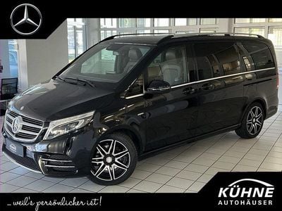 Schwarz Gebraucht 2018 Mercedes V250 Exclusive Van / Kleinbus | 52.490 € (Teuer)