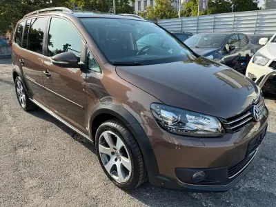 Brugt VW Touran Cross 140 HK (102 kW) 2012 Brun MPV