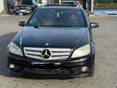 Gebraucht Mercedes C320 224 PS (164 kW) 2009 Schwarz Kombi