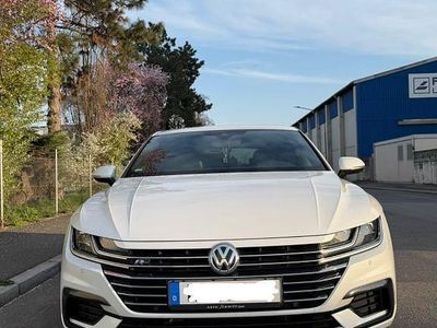 Gebraucht VW Arteon R-line 190 PS (139 kW) 2018 Weiß Kleinwagen
