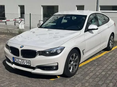 Gebraucht BMW 320 184 PS (135 kW) 2013 Weiß Limousine