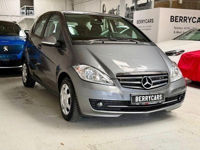 Gebraucht Mercedes A180 116 PS (85 kW) 2010 Grau Limousine