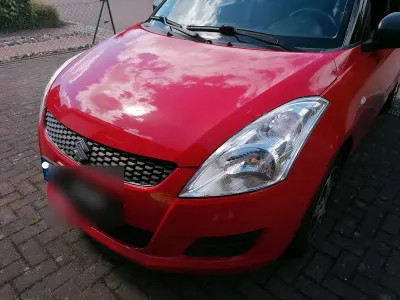 Gebraucht Suzuki Swift 94 PS (69 kW) 2011 Rot Kleinwagen