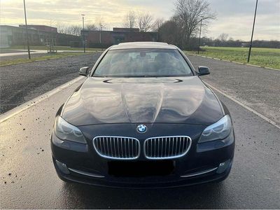 Gebraucht BMW 530 Sport Line 258 PS (189 kW) 2011 Schwarz Limousine