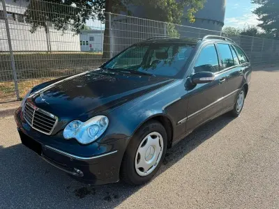 Gebraucht Mercedes C200 163 PS (119 kW) 2003 Schwarz Limousine