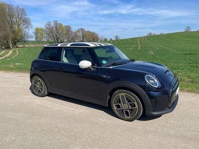 Gebraucht Mini Cooper SE 135 kW (184 PS) 2021 Schwarz Kleinwagen