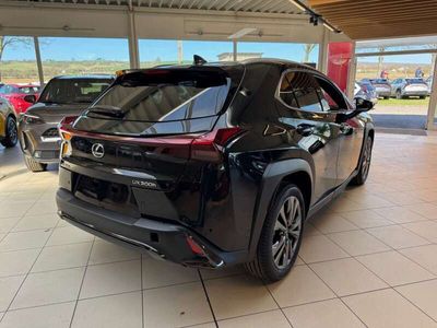 Lexus UX 300h