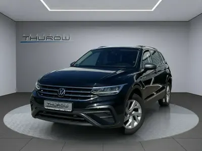 Gebraucht VW Tiguan Allspace Life 200 PS (147 kW) 2022 Deep black perleffekt SUV