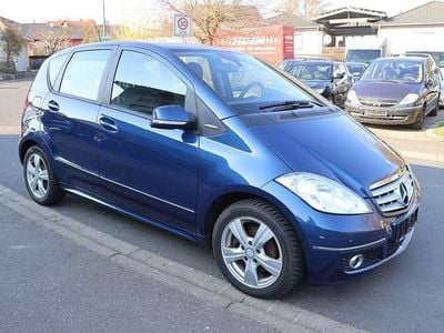 Gebraucht Mercedes A180 109 PS (80 kW) 2011 Blau Van / Kleinbus
