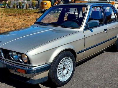 Gebraucht BMW 325 Performance 122 PS (89 kW) 1986 Beige Limousine